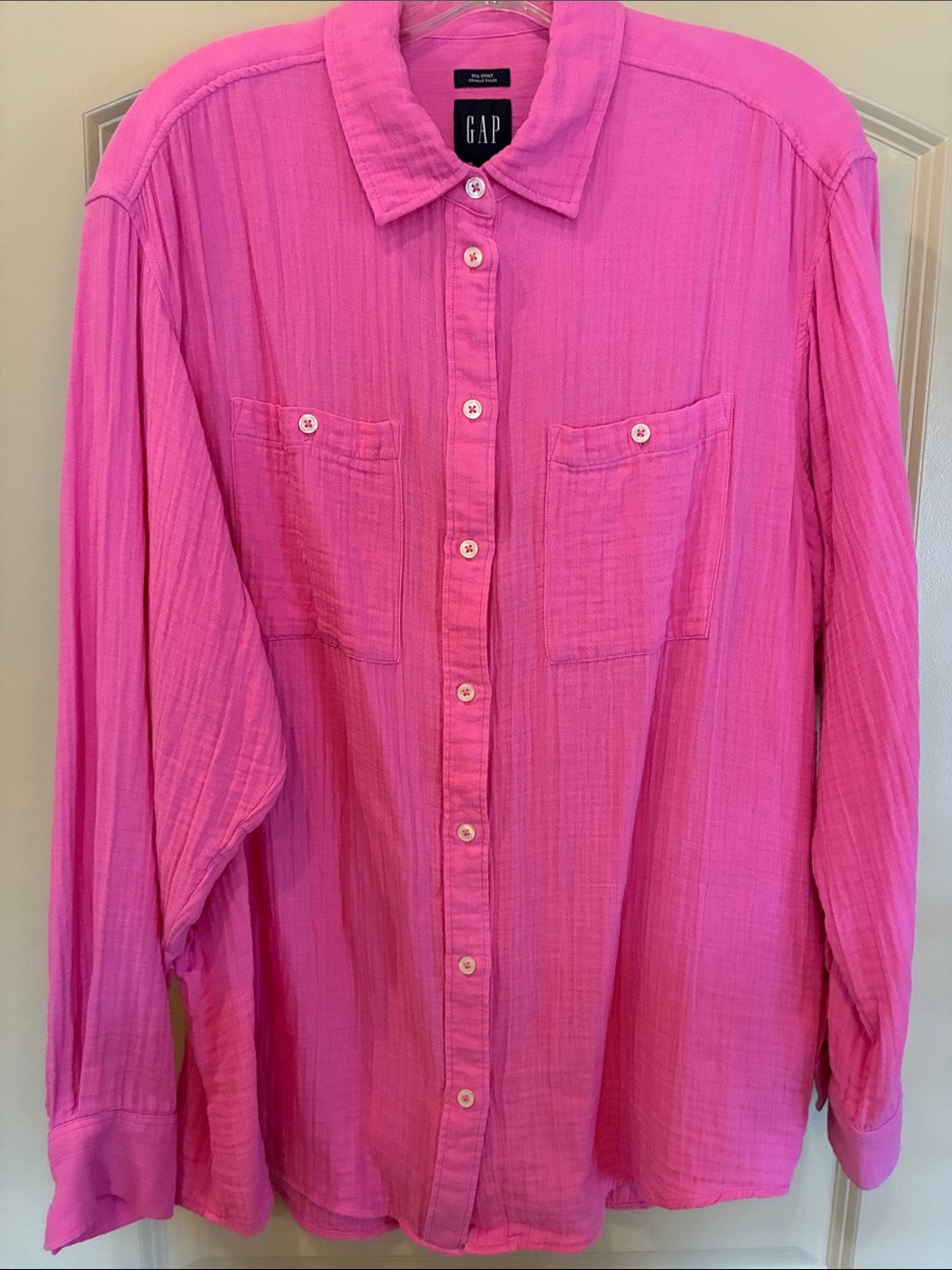 GAP Women’s Bright Pink Casual Button-Down Shirt